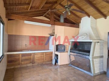 CASA 5 AMB VENTA AVELLANEDA PILETA QUINCHO TIPO PH