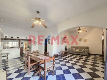 CASA 5 AMB VENTA AVELLANEDA PILETA QUINCHO TIPO PH