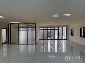 For rent or sale Factory 1666 sqm in Bang Phli, Samut Prakan