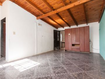 Casa en venta 8,66x32 mts 3 amb/ jardín a nueva!!!