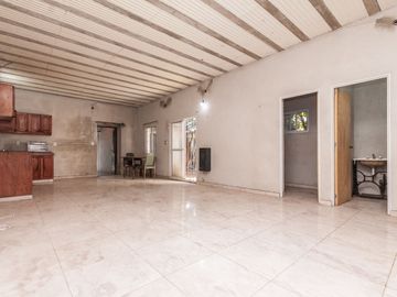 Casa en venta 8,66x32 mts 3 amb/ jardín a nueva!!!