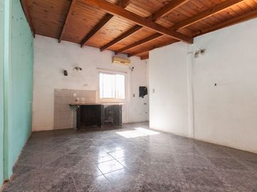 Casa en venta 8,66x32 mts 3 amb/ jardín a nueva!!!