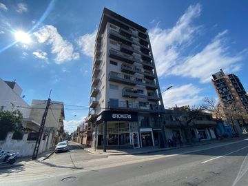 Edificio en venta zona Medicina - Echesortu
