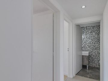 VENTA DEPTO 2 AMB. EN V. URQUIZA C/ BALCON Y PATIO