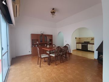 Venta en block – Dos viviendas independientes con entradas propias – Parque Chacabuco