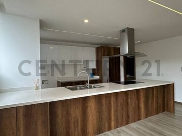 De Renta Moderno Departamento a una cuadra del parque La Carolina
