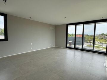 Moderna casa a estrenar sobre lote en esquina en dos plantas | San Matías | Maschwitz | Escobar