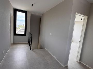 Moderna casa a estrenar sobre lote en esquina en dos plantas | San Matías | Maschwitz | Escobar