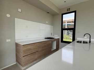 Moderna casa a estrenar sobre lote en esquina en dos plantas | San Matías | Maschwitz | Escobar