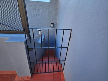 Excelente PH de 3 ambientes tipo casa refaccionado a nuevo | San Andrés | Villa Ballester