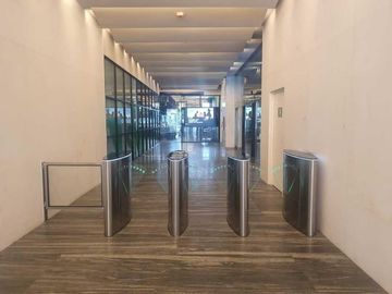 Oficina de 650m2 para acondicionar en renta en Col. Granada, Miguel Hidalgo