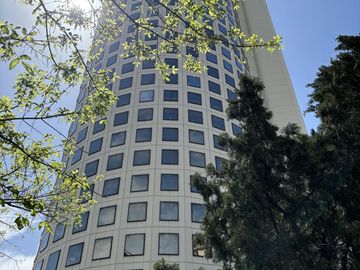 AV. DEL LIBERTADOR 498  - SEMIPISO EN ALQUILER