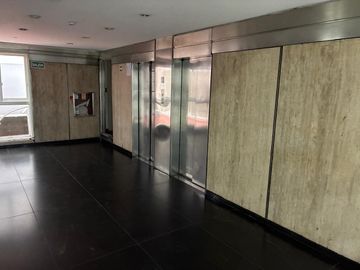Av. Santa Fe 1970 - Oficinas - Consultorios - Apto todo destino