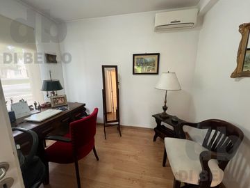 Casa en venta en Barrio Estancia Smithfield, sobre lote central