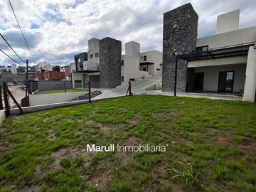 Duplex de 2 Dormitorios en Cuesta Colorada