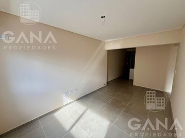 Venta Departamento Monoambiente en Martin con Balcón