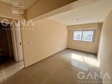 Venta Departamento Monoambiente en Martin con Balcón