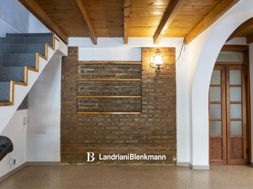 Casa con amplio parque en venta Roca 1700, Neuquén