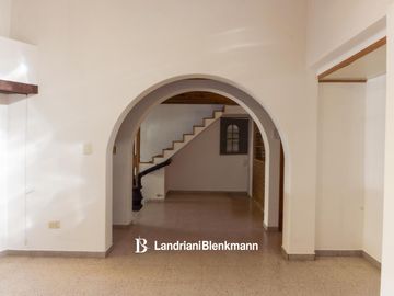 Casa con amplio parque en venta Roca 1700, Neuquén