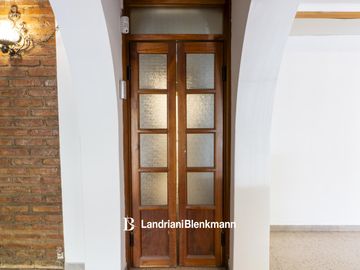 Casa con amplio parque en venta Roca 1700, Neuquén