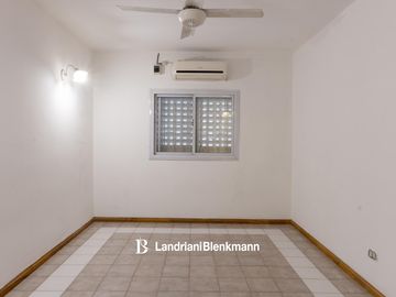 Casa con amplio parque en venta Roca 1700, Neuquén