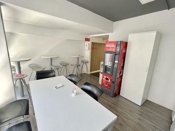 Local en venta en Nuñez de 413 m2 totales - Nuevo precio!