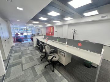 Local en venta en Nuñez de 413 m2 totales - Nuevo precio!