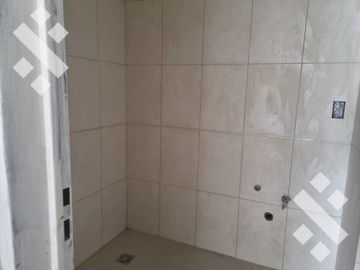 Venta oficina con cochera centro Neuquén