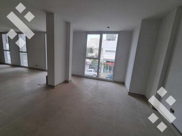 Venta oficina con cochera centro Neuquén