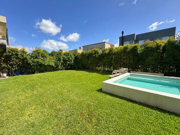 Casa en Brisas de Adrogué