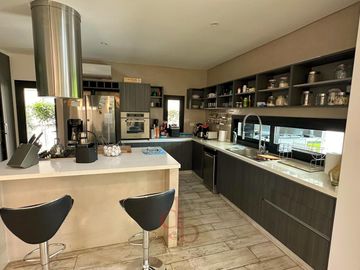 Casa en Brisas de Adrogué