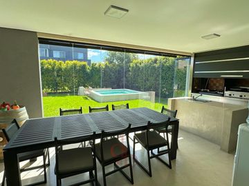 Casa en Brisas de Adrogué