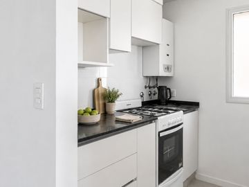Departamento en venta de 2 dormitorios, en Pellegrini al 2600, barrio Lourdes, Rosario.