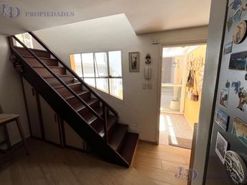 IMPECABLE Y RELUCIENTE PH DE 3 AMBIENTES EN PALERMO