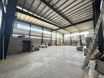 Deposito de 735 m2 en Alquiler - Benavidez