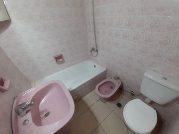 Venta Depto 4 ambientes patio y balcón Balvanera