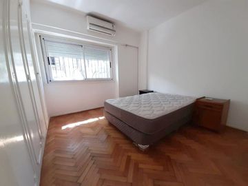 Venta Depto 4 ambientes patio y balcón Balvanera