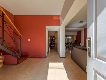 VENTA CASA 2 DORMITORIOS CON QUINCHO Y COCHERA