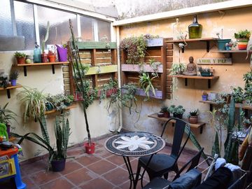 VENTA DUPLEX 3 AMB C PATIO Y COCHERA APTO CREDITO