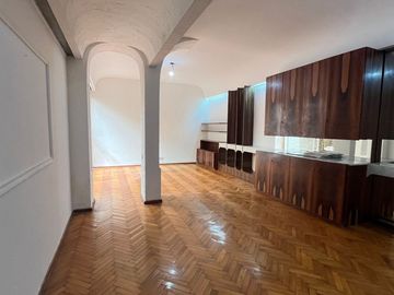 Dpto de 2 dorm. +comodín con quincho y parrilla