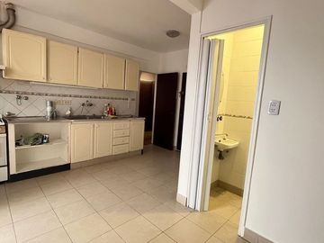 Dpto de 2 dorm. +comodín con quincho y parrilla