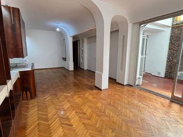 Dpto de 2 dorm. +comodín con quincho y parrilla