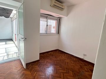 Dpto de 2 dorm. +comodín con quincho y parrilla