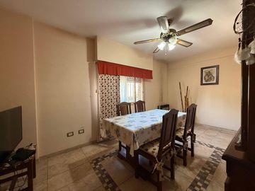 Depto 4 amb en venta c/cochera en Gerli