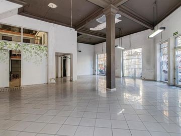 Alquiler de local comercial 222 m2 en planta baja   primer piso en VILLA URQUIZA | APTO TODO DESTINO