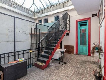 Alquiler de local comercial 222 m2 en planta baja   primer piso en VILLA URQUIZA | APTO TODO DESTINO