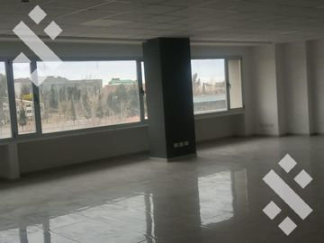 Edificio Comercial - Área Centro Este