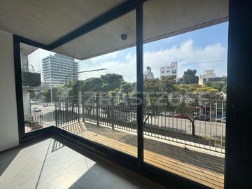 Venta moderno departamento 2 amb c/balcon, detalles Categoria  - zona comercial Olivos