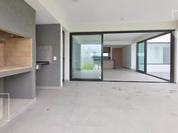 Casa en Venta | San Sebastián Área 1 | 3 Dormitorios | Pileta | A Estrenar