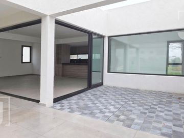 Casa en Venta | San Sebastián Área 1 | 3 Dormitorios | Pileta | A Estrenar